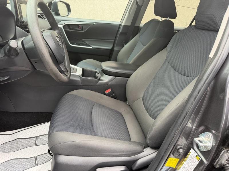 Toyota RAV4 Hybrid LE 2022