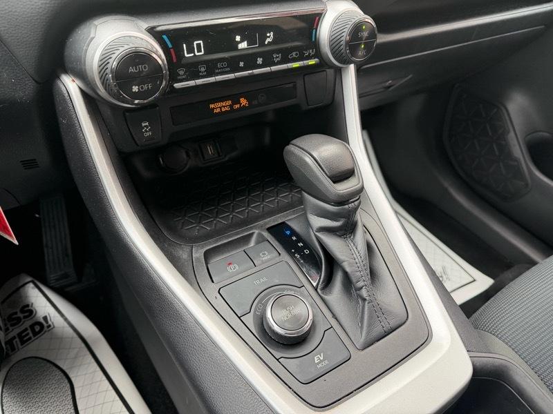 Toyota RAV4 Hybrid LE 2022