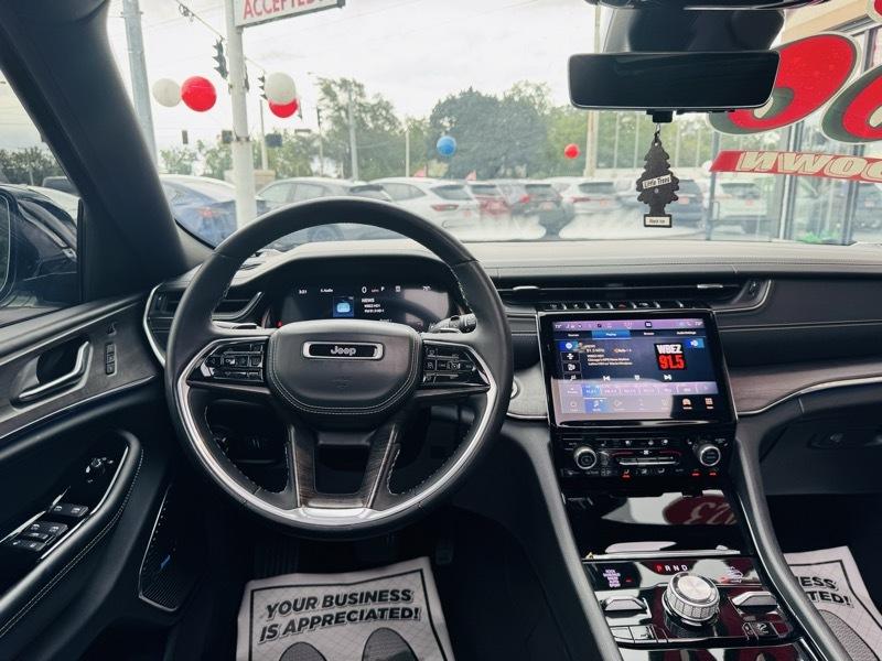 Jeep Grand Cherokee Overland 4WD 2023