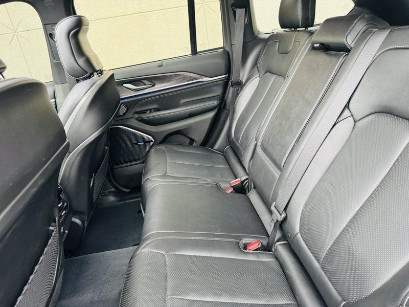 Jeep Grand Cherokee Overland 4WD 2023