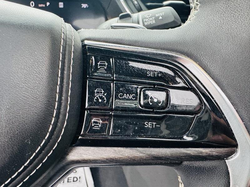 Jeep Grand Cherokee Overland 4WD 2023