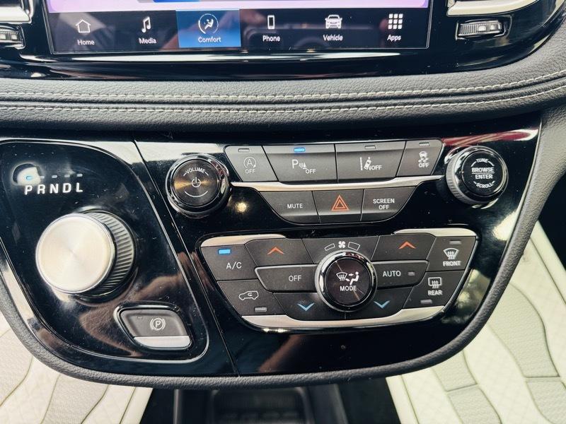 Chrysler Pacifica  2022