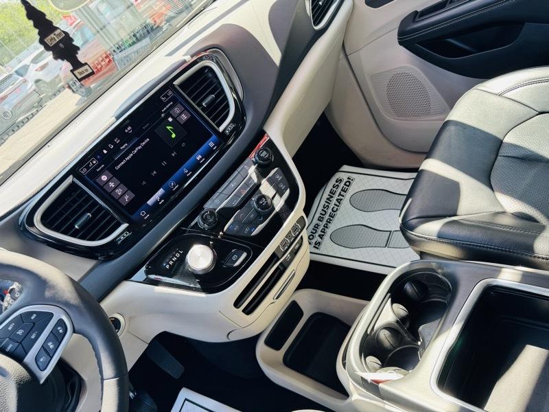 Chrysler Pacifica  2022