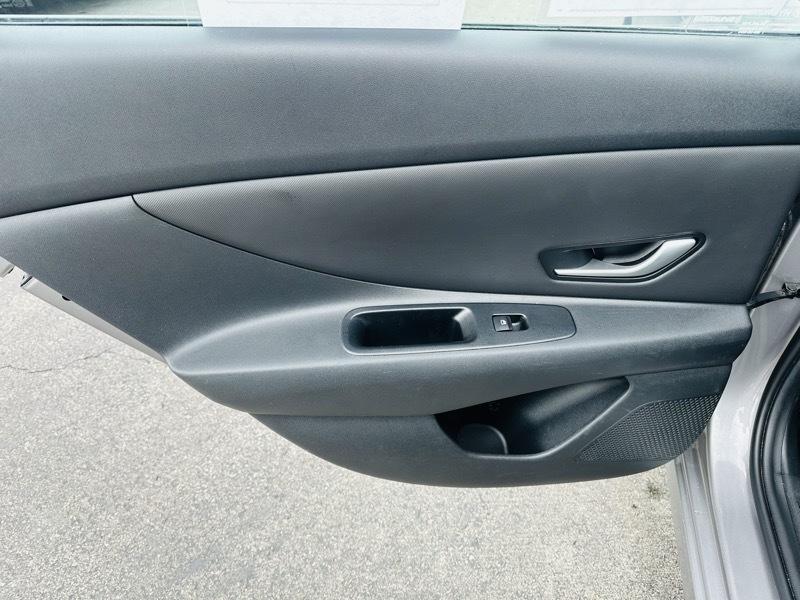 Hyundai Elantra  2024