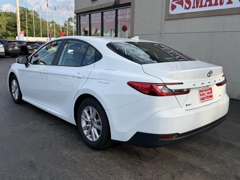 Toyota Camry Hybrid LE 2025