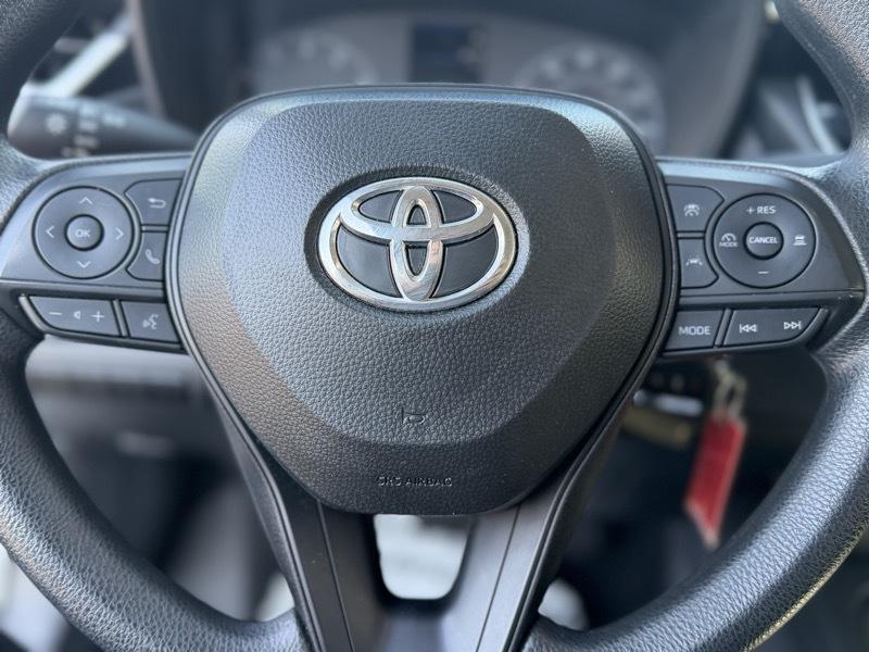 Toyota Corolla LE 2025