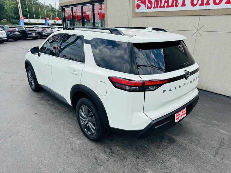 Nissan Pathfinder  2024