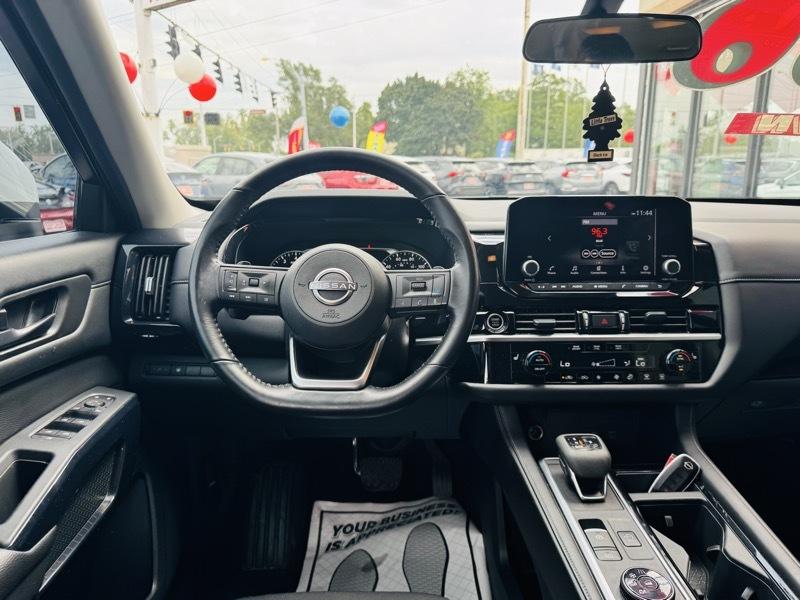Nissan Pathfinder  2024