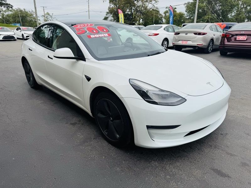 Tesla Model 3  2022