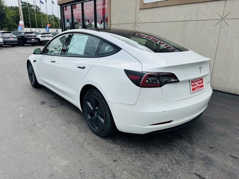 Tesla Model 3  2022