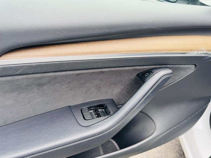 Tesla Model 3  2022
