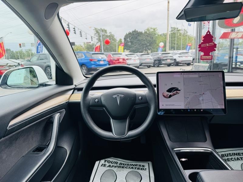 Tesla Model 3  2022