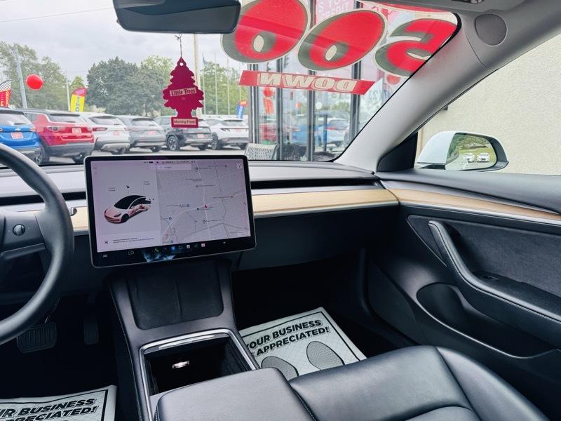 Tesla Model 3  2022