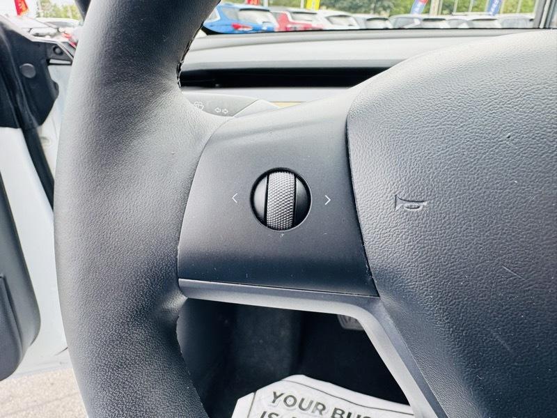 Tesla Model 3  2022