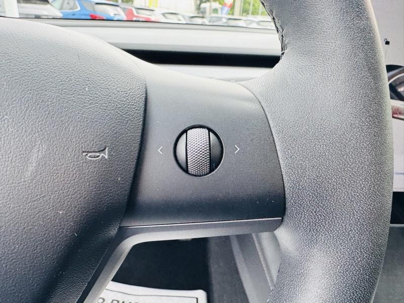 Tesla Model 3  2022