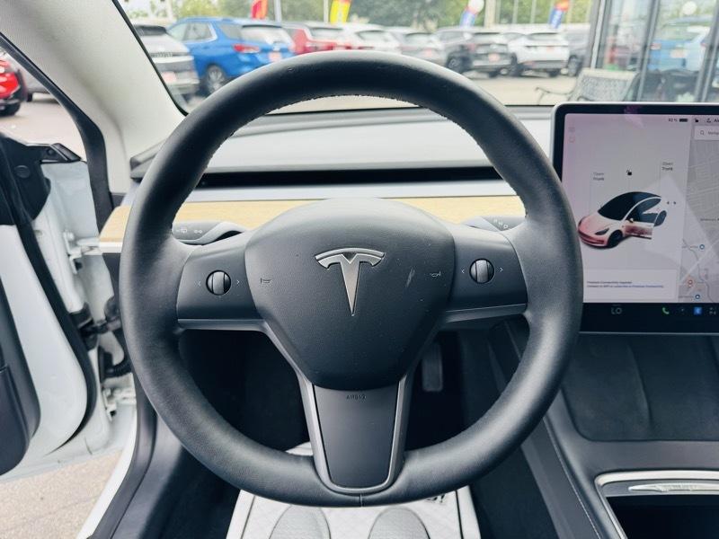 Tesla Model 3  2022