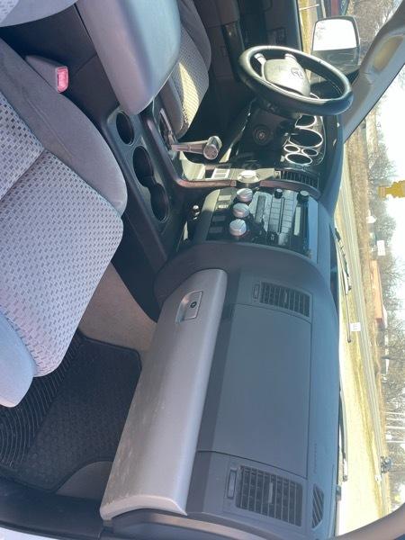 Toyota Tundra SR5 Double Cab 5.7L 4WD 2008