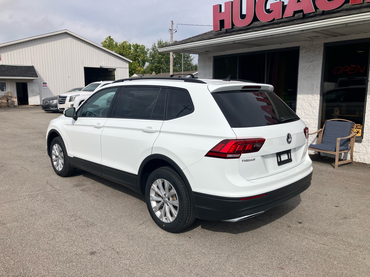 2020 Volkswagen Tiguan S photo 2