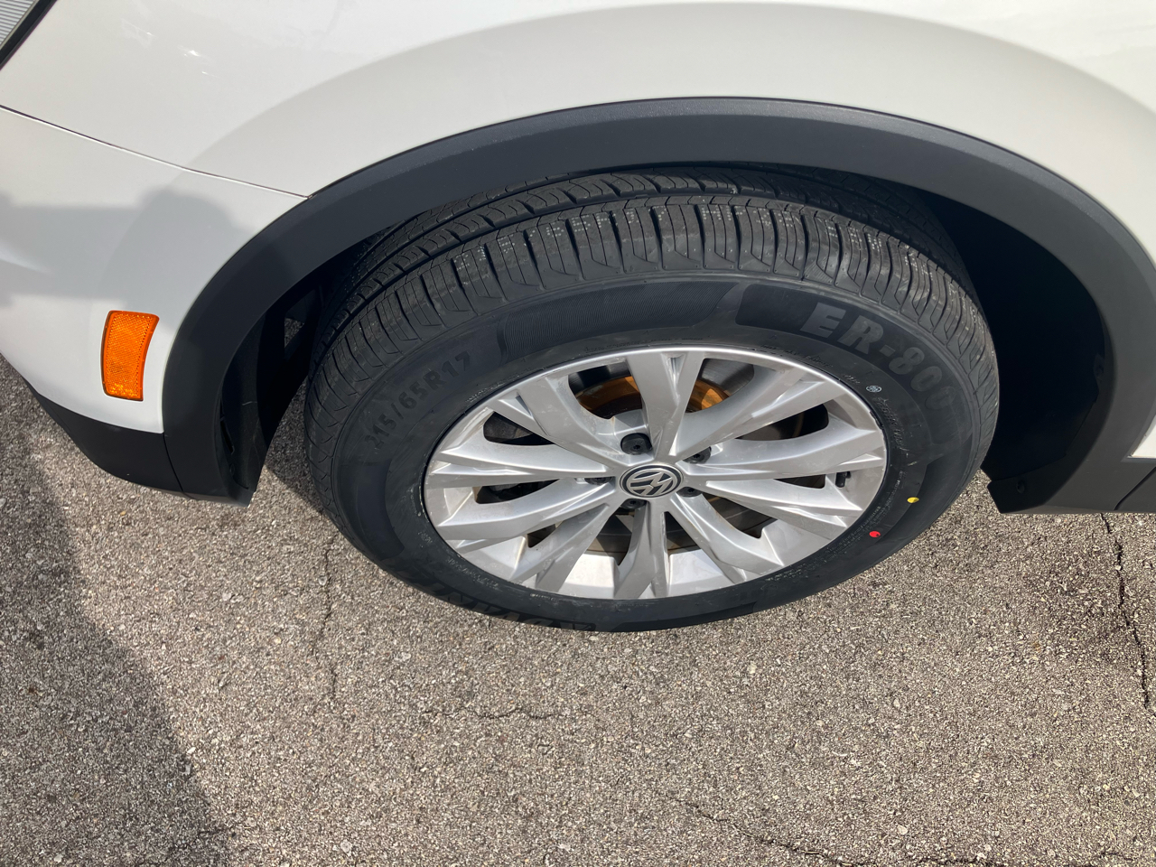 2020 Volkswagen Tiguan S photo 9