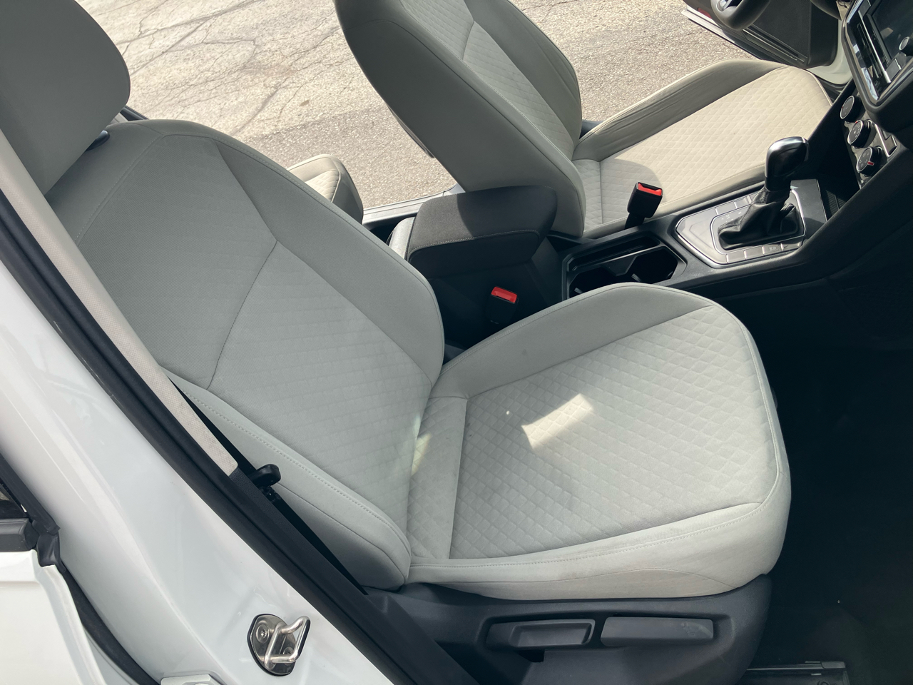 2020 Volkswagen Tiguan S photo 13