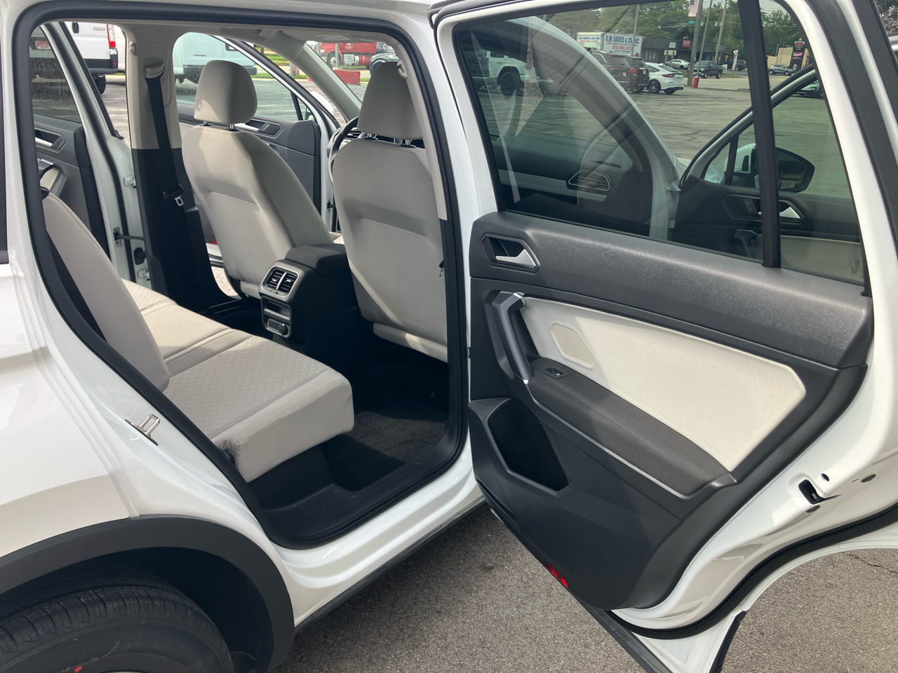 2020 Volkswagen Tiguan S photo 15