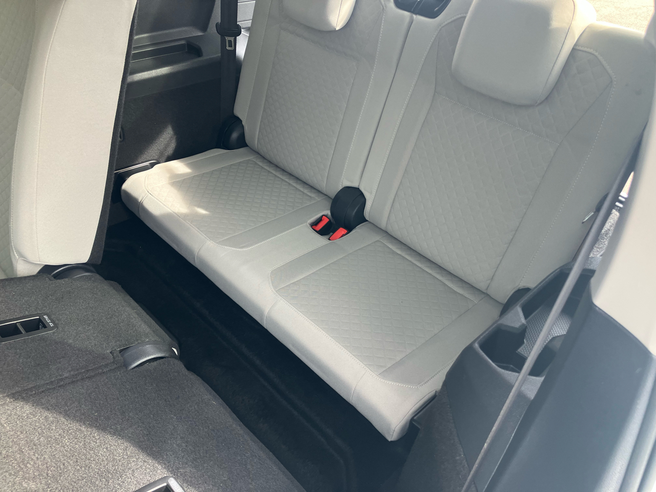 2020 Volkswagen Tiguan S photo 26