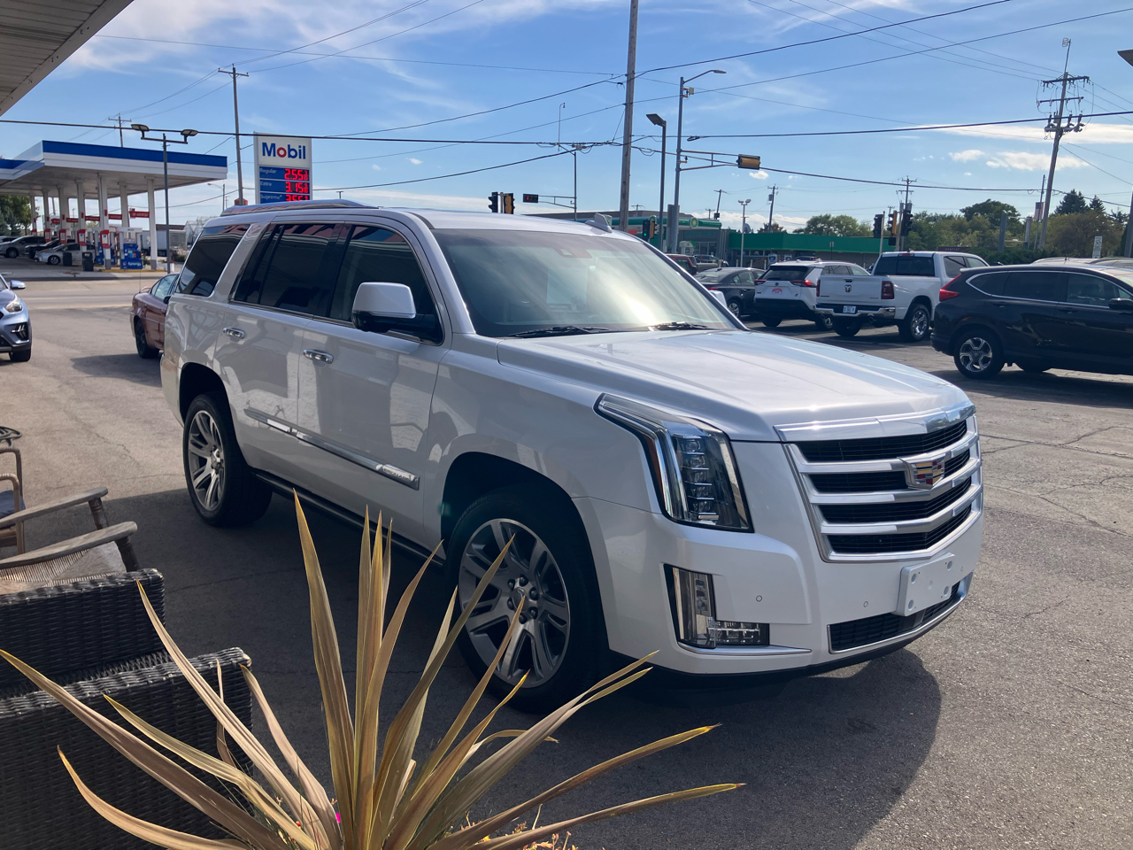 2016 Cadillac Escalade Premium photo 3