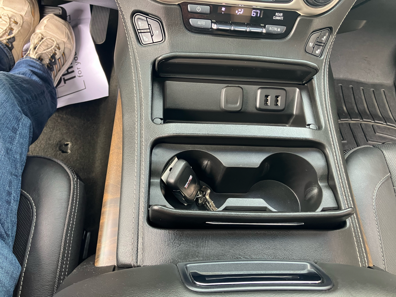 GMC Yukon Denali 4WD 2018 GMC Yukon Denali 4WD 2018