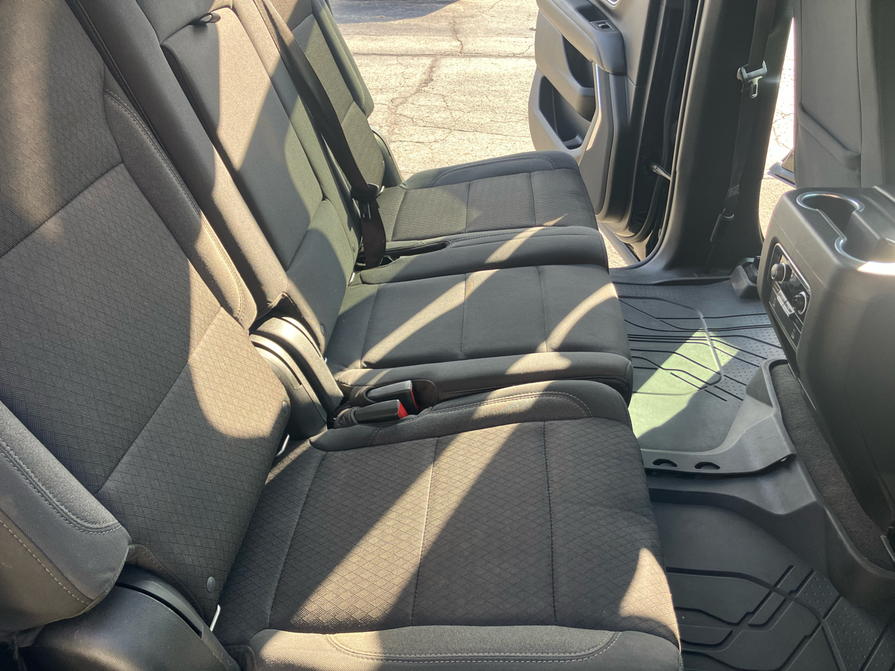 Chevrolet Suburban LS 2022 Chevrolet Suburban LS 2022