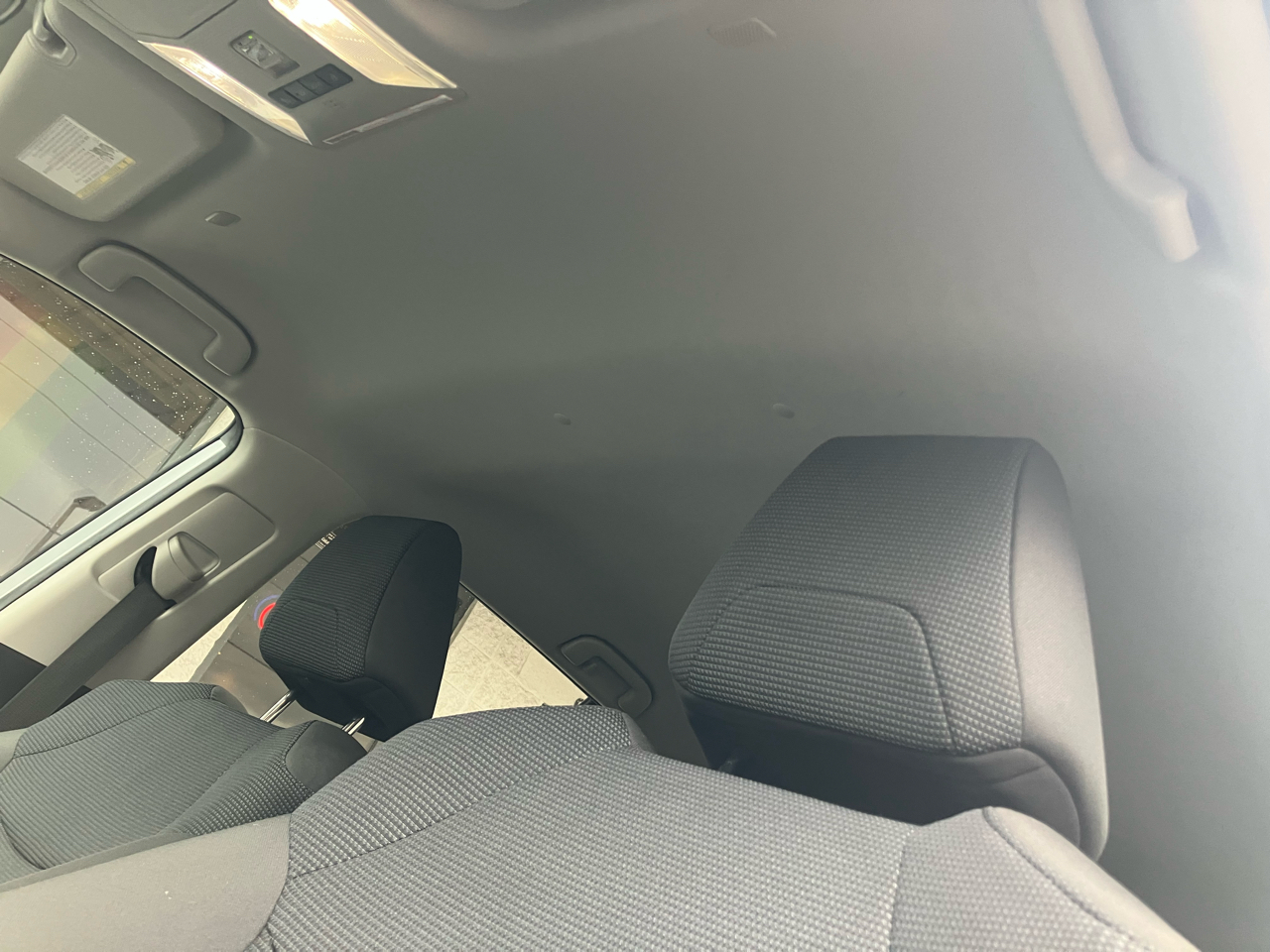 Toyota RAV4 LE 2024 Toyota RAV4 LE 2024