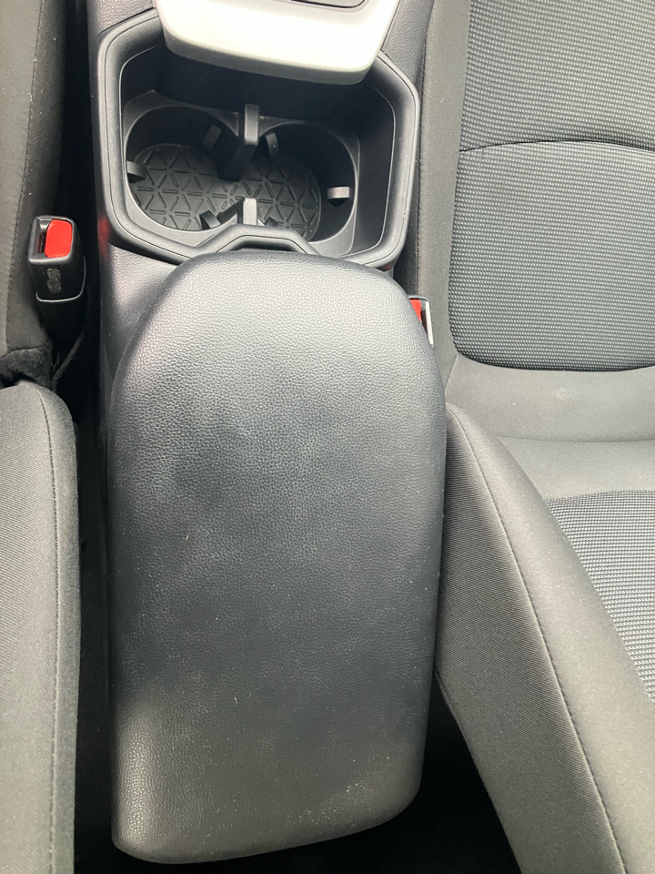 Toyota RAV4 LE 2024 Toyota RAV4 LE 2024