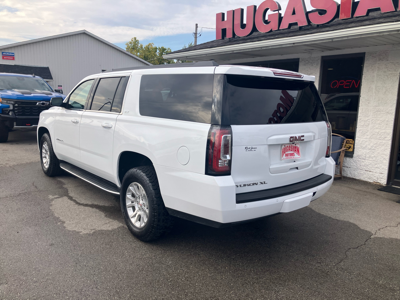 GMC Yukon XL SLT 4WD 2019 GMC Yukon XL SLT 4WD 2019