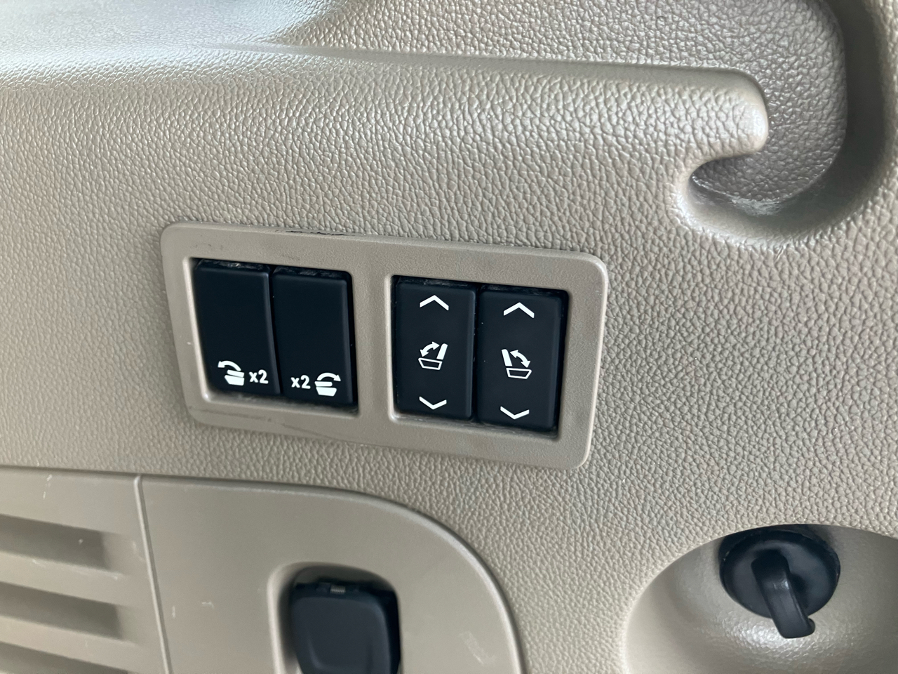 GMC Yukon XL SLT 4WD 2019 GMC Yukon XL SLT 4WD 2019