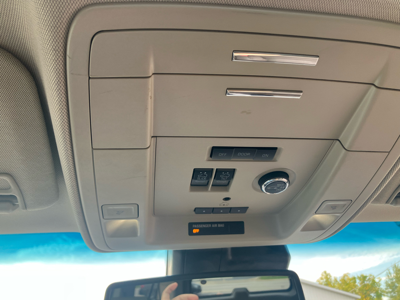 GMC Yukon XL SLT 4WD 2019 GMC Yukon XL SLT 4WD 2019