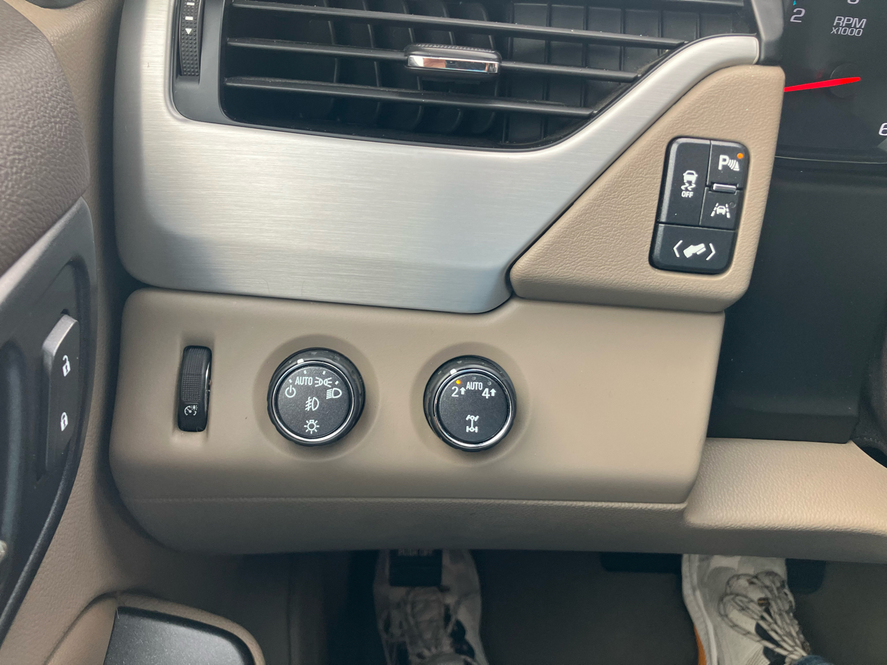 GMC Yukon XL SLT 4WD 2019 GMC Yukon XL SLT 4WD 2019