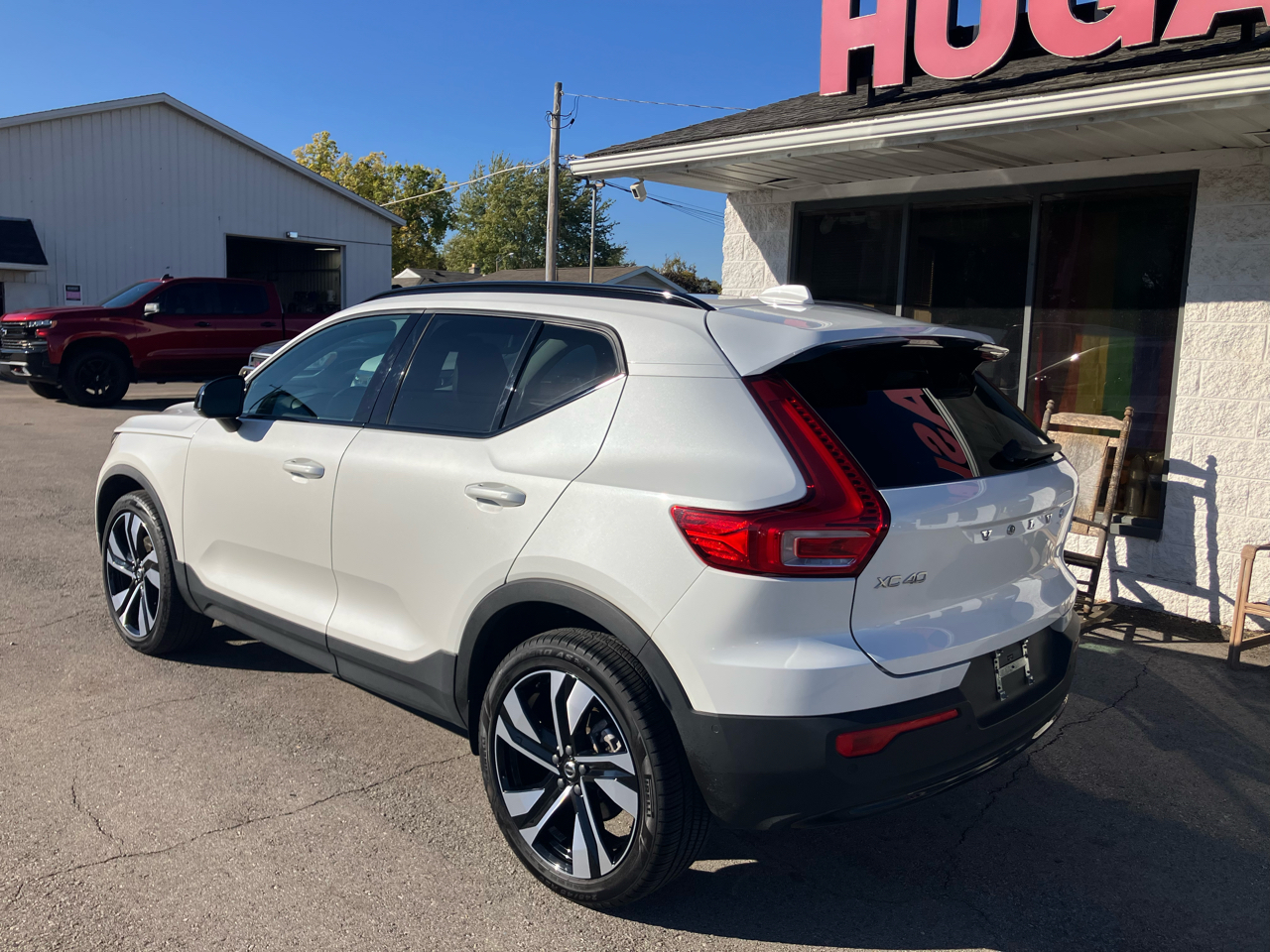 Volvo XC40 B5 Plus Dark AWD 2024 Volvo XC40 B5 Plus Dark AWD 2024