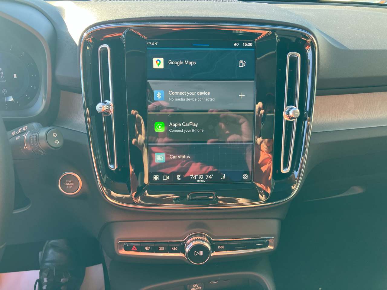 Volvo XC40 B5 Plus Dark AWD 2024 Volvo XC40 B5 Plus Dark AWD 2024