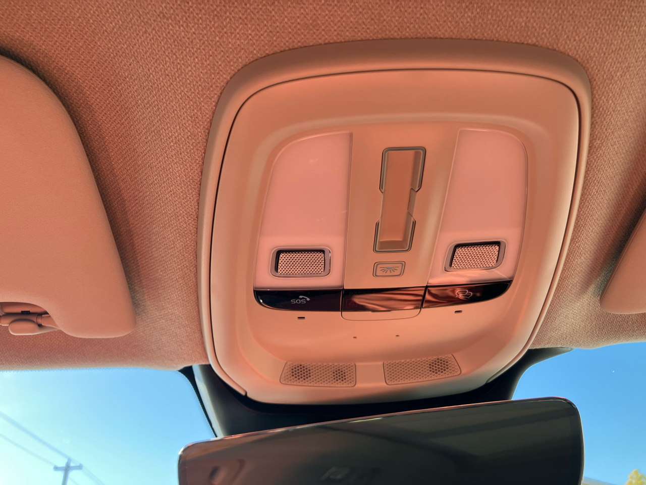 Volvo XC40 B5 Plus Dark AWD 2024 Volvo XC40 B5 Plus Dark AWD 2024