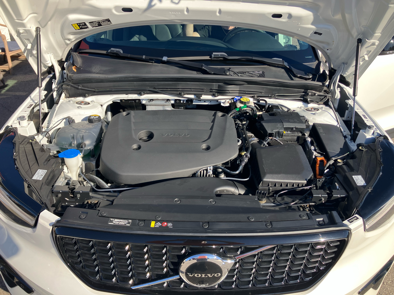 Volvo XC40 B5 Plus Dark AWD 2024 Volvo XC40 B5 Plus Dark AWD 2024