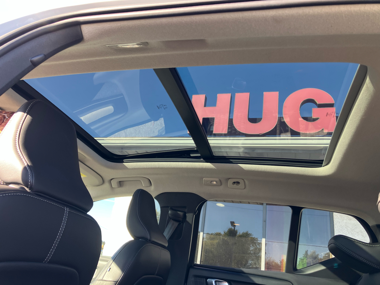 Volvo XC40 B5 Plus Dark AWD 2024 Volvo XC40 B5 Plus Dark AWD 2024