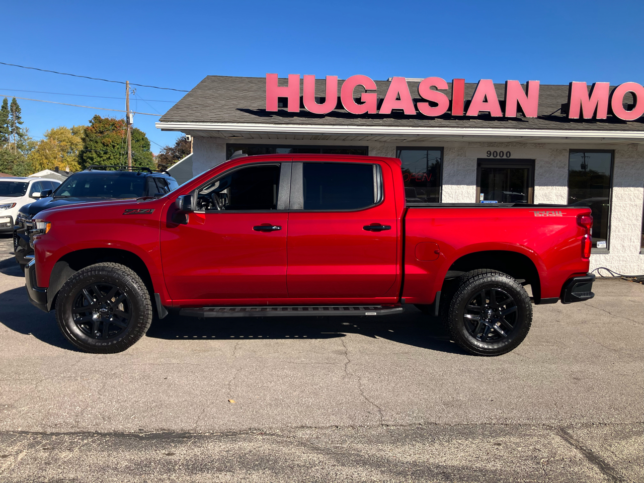 Chevrolet Silverado 1500 LT Trail Boss Crew Cab Long Box 4WD 2021 Chevrolet Silverado 1500 LT Trail Boss Crew Cab Long Box 4WD 2021