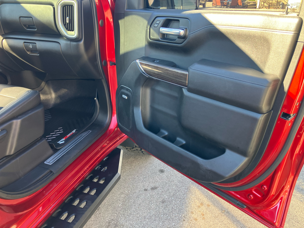 Chevrolet Silverado 1500 LT Trail Boss Crew Cab Long Box 4WD 2021 Chevrolet Silverado 1500 LT Trail Boss Crew Cab Long Box 4WD 2021