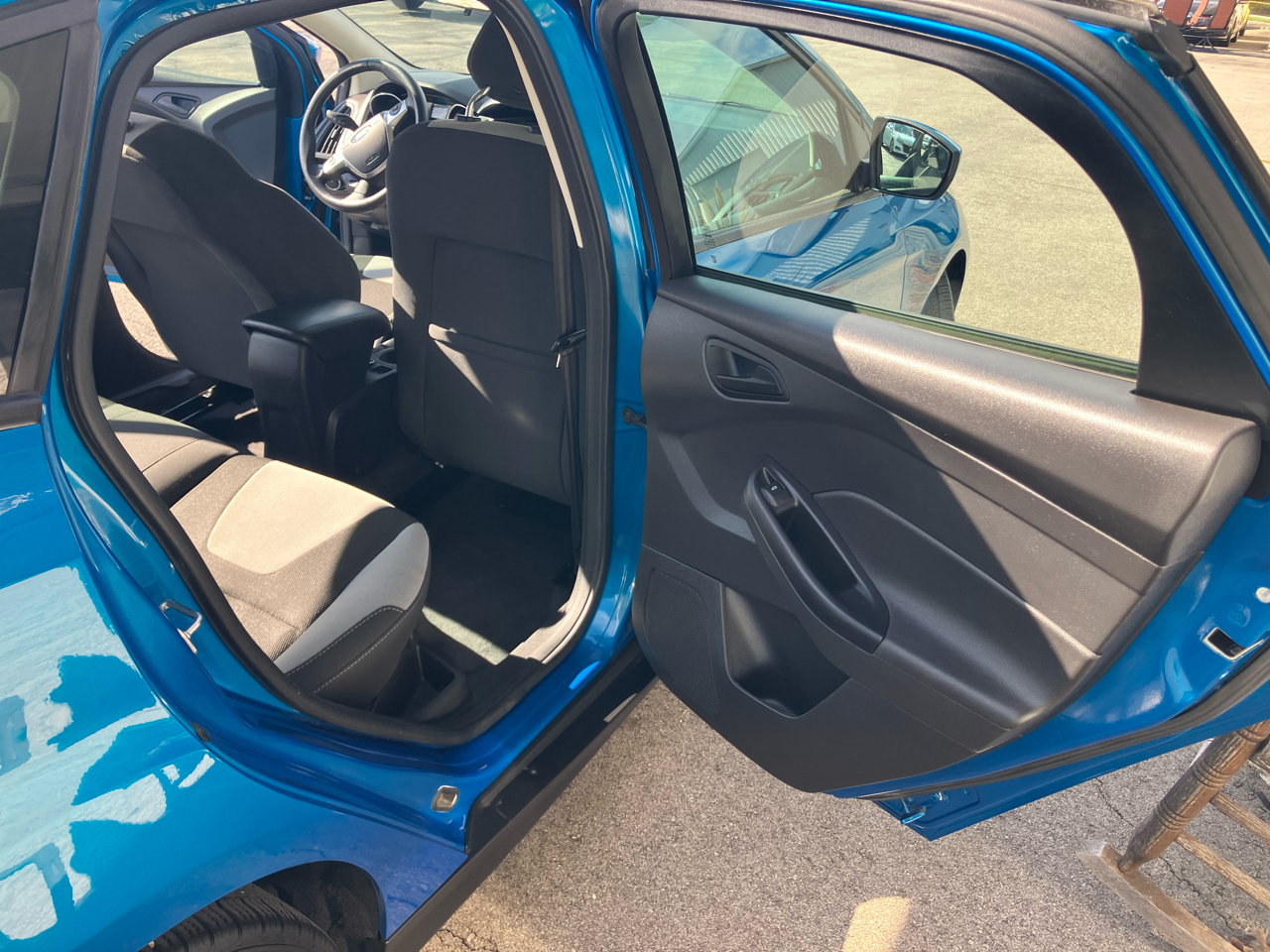 Ford Focus SE 2012 Ford Focus SE 2012