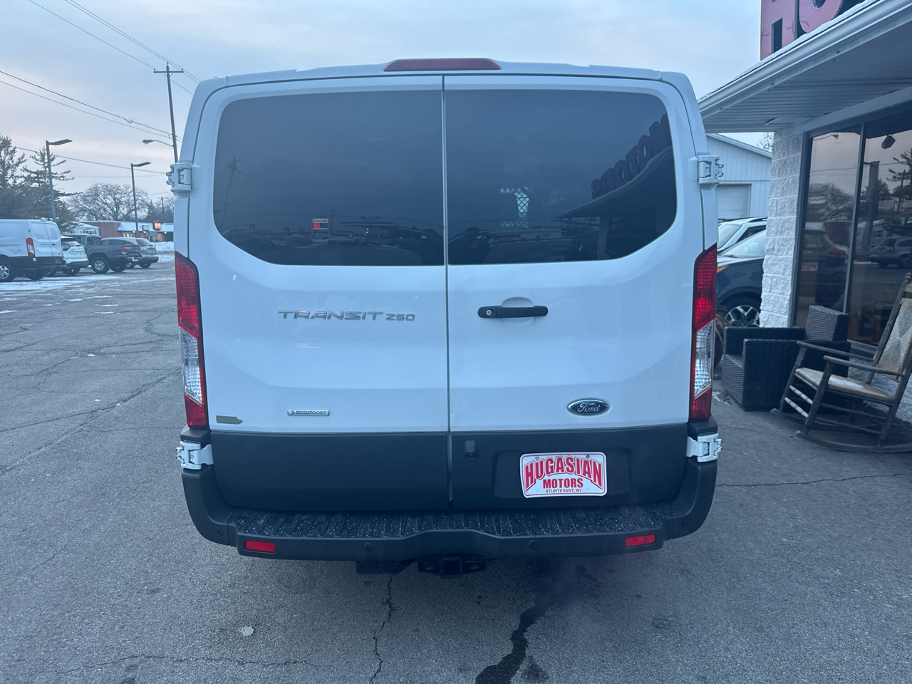 Ford Transit T-250 130" Low Rf 9000 GVWR Sliding RH Dr 2018