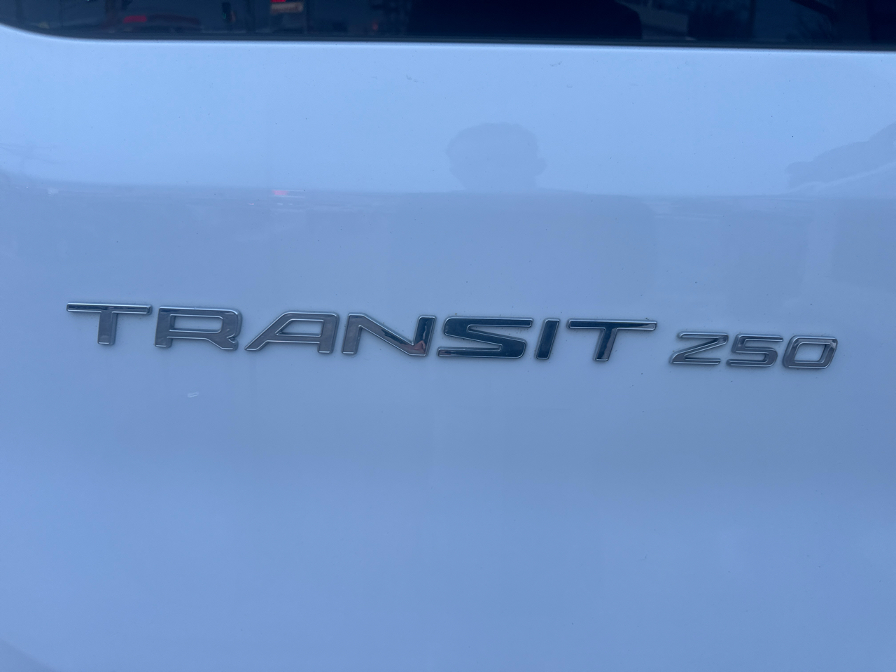 Ford Transit T-250 130" Low Rf 9000 GVWR Sliding RH Dr 2018