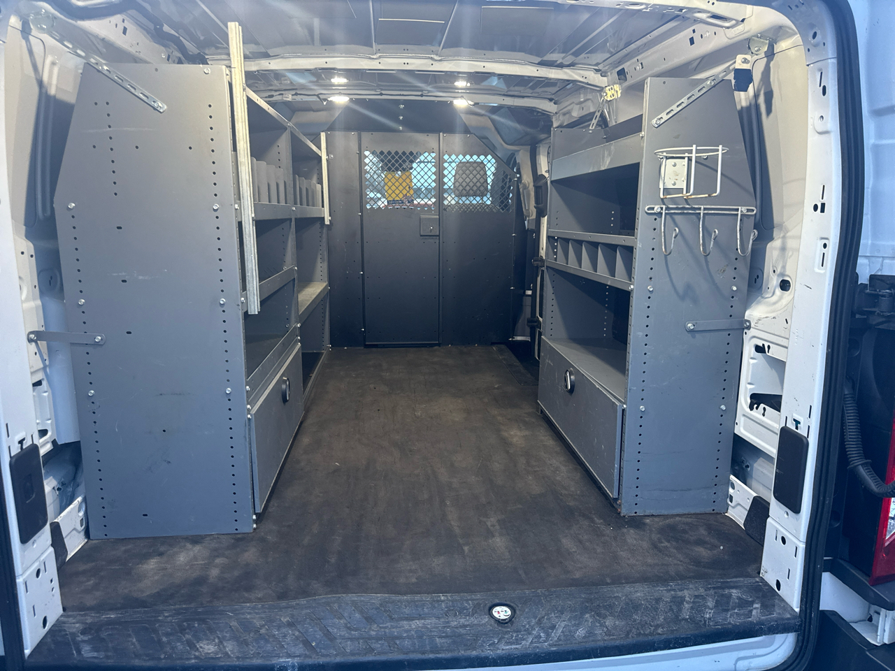 Ford Transit T-250 130" Low Rf 9000 GVWR Sliding RH Dr 2018