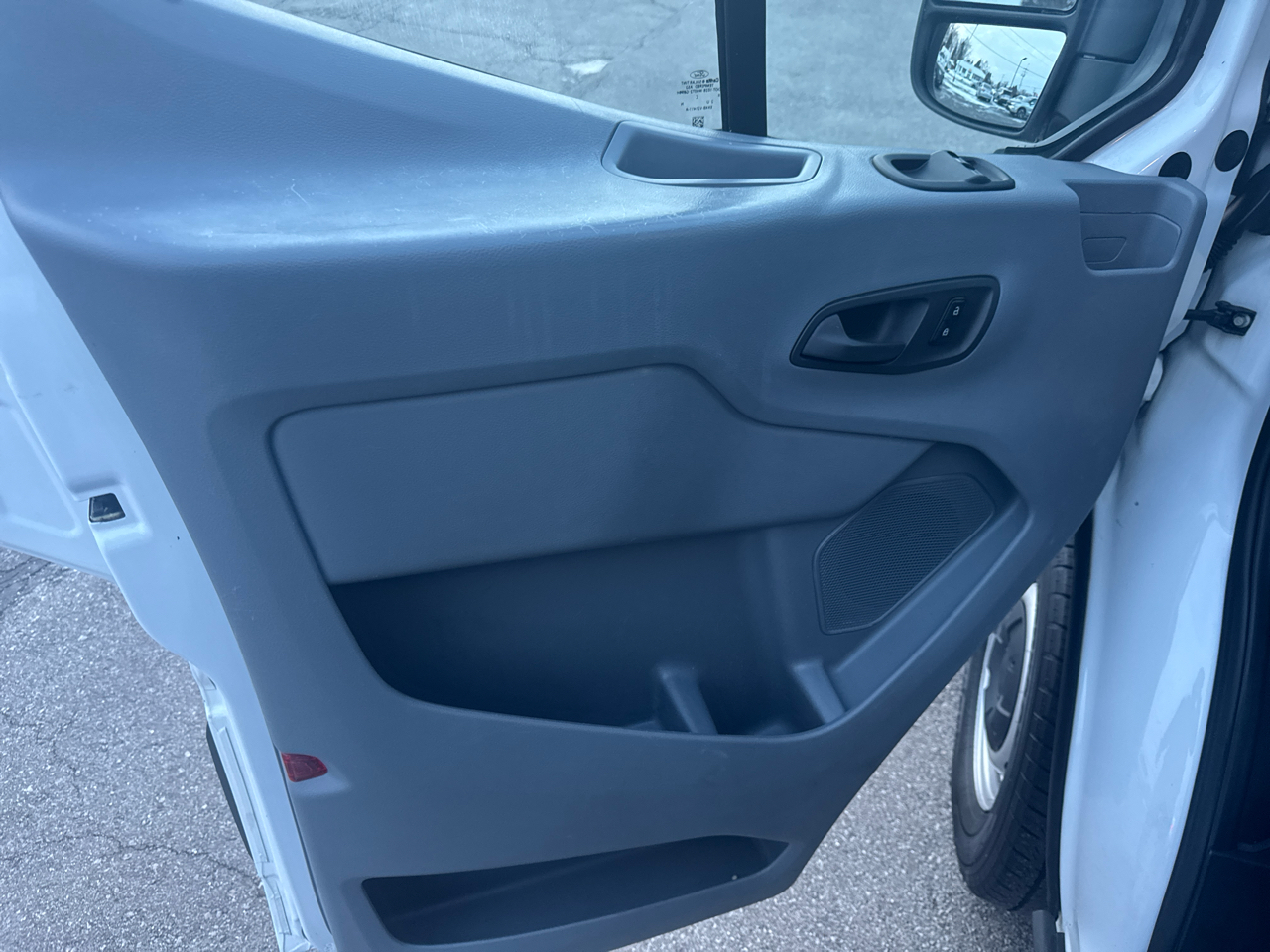 Ford Transit T-250 130" Low Rf 9000 GVWR Sliding RH Dr 2018