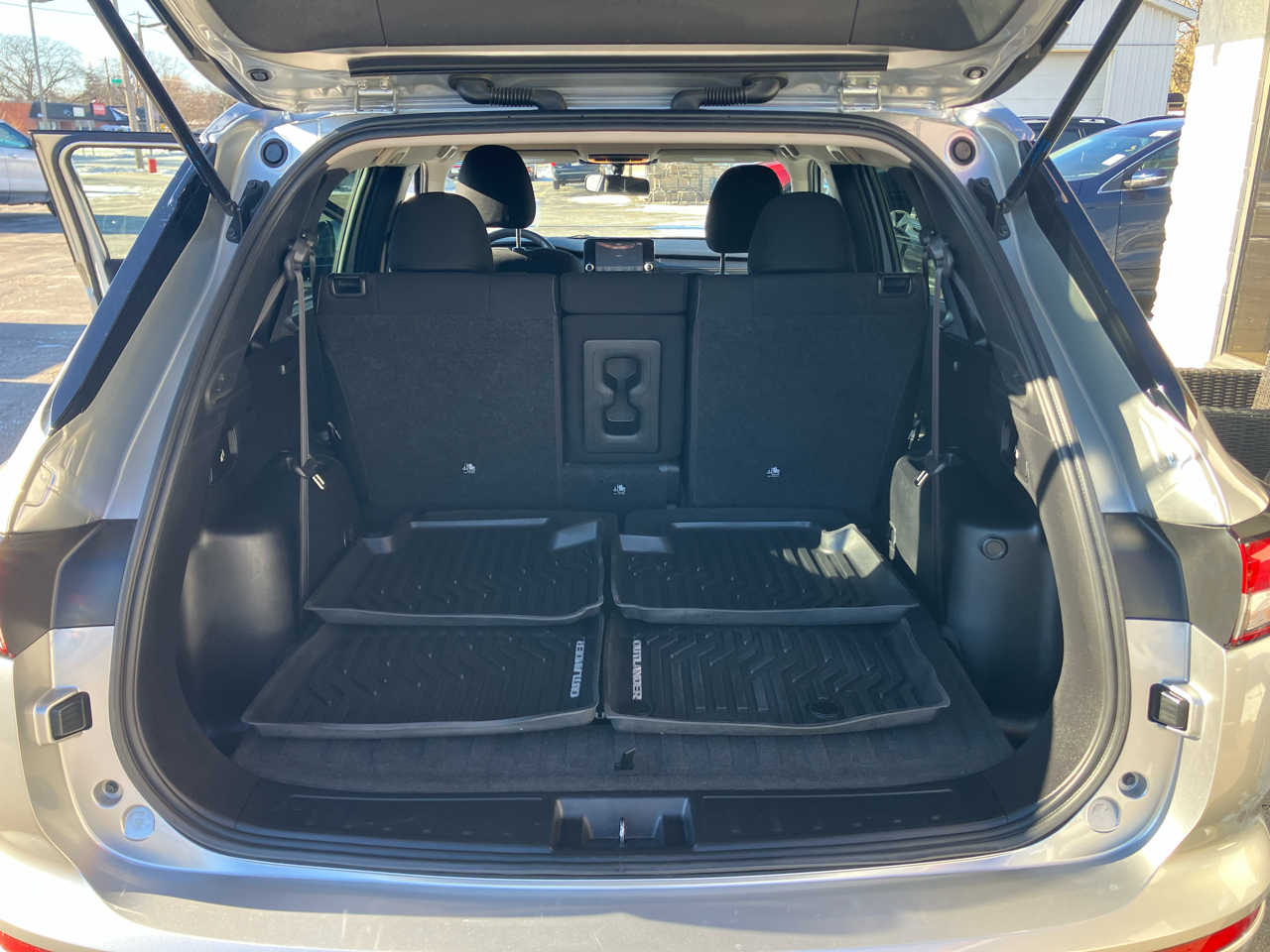 Mitsubishi Outlander ES S-AWC 2022