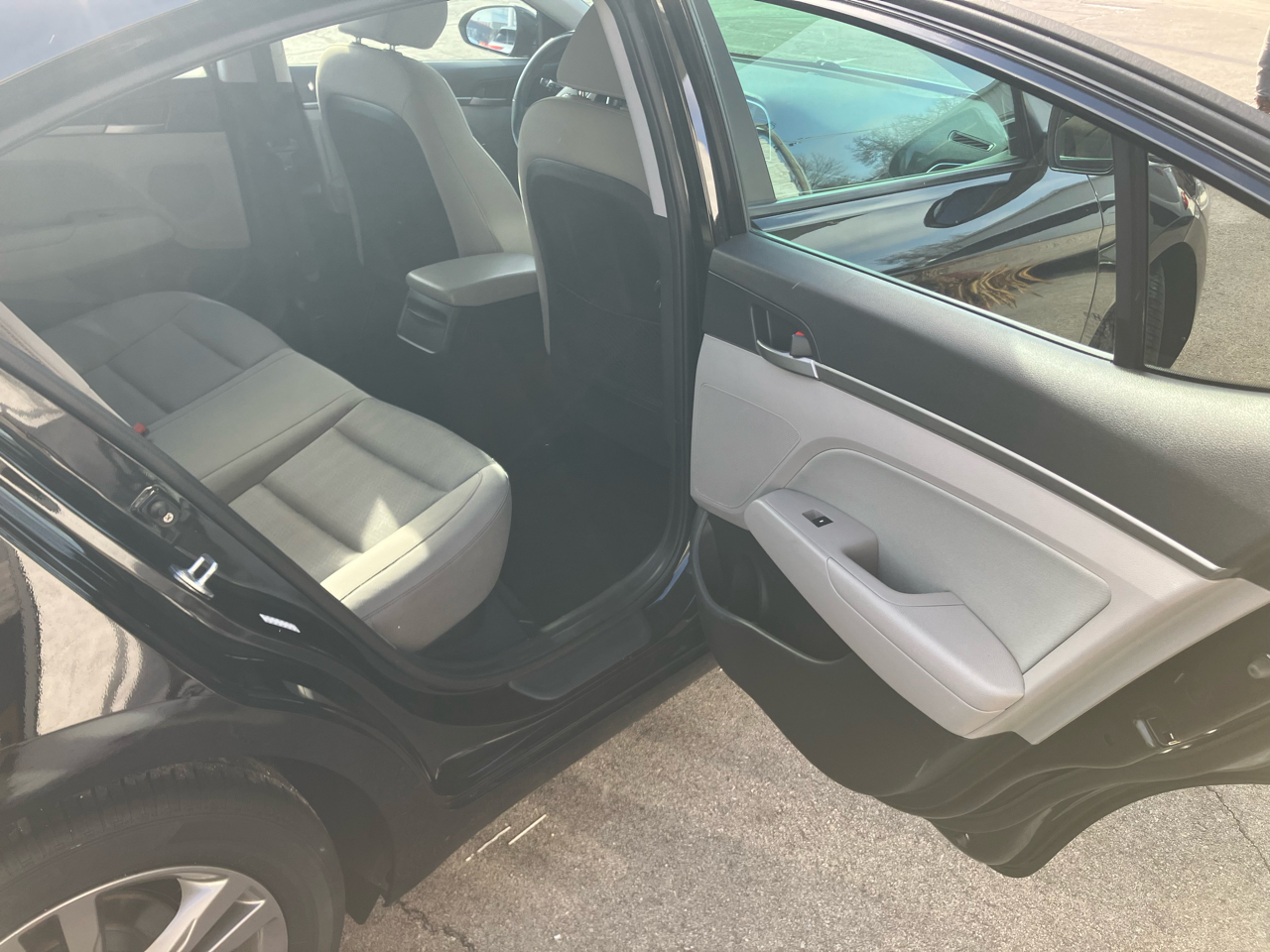 Hyundai Elantra Value Edition 2.0L Auto (Ulsan) 2018