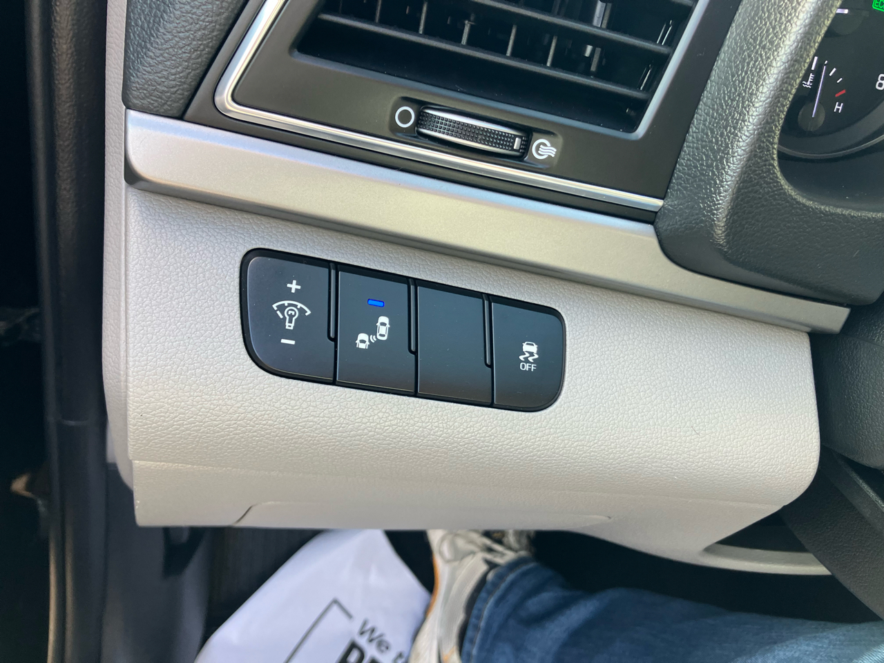 Hyundai Elantra Value Edition 2.0L Auto (Ulsan) 2018